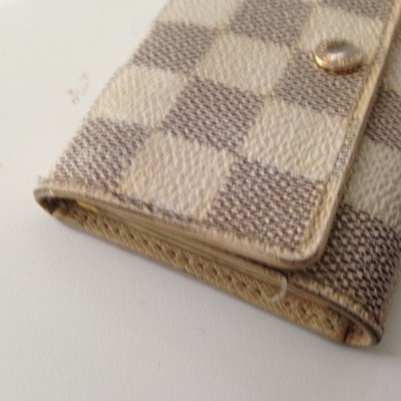 Louis Vuitton, Damier Azuzr 6-Hooks Key Case - Picture 3 of 7